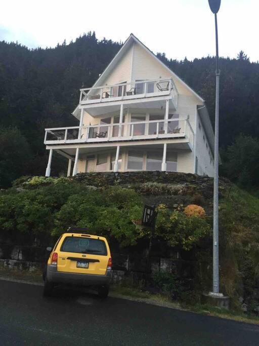 Kelli Creek Cottage - Reduced Price On Tours Джуно Номер фото