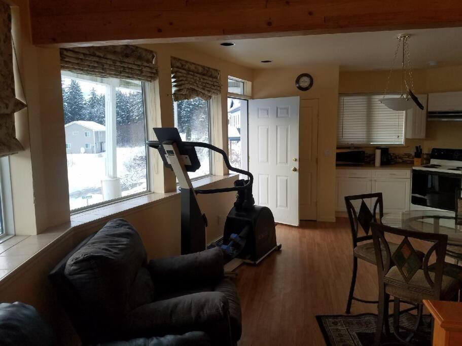 Kelli Creek Cottage - Reduced Price On Tours Джуно Номер фото