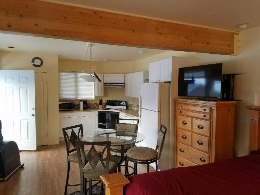 Kelli Creek Cottage - Reduced Price On Tours Джуно Номер фото
